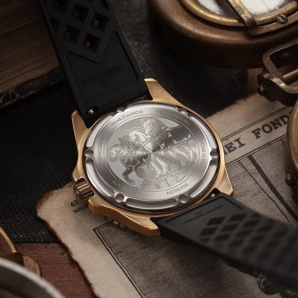 engraved caseback with four bronze horses of saint mark square