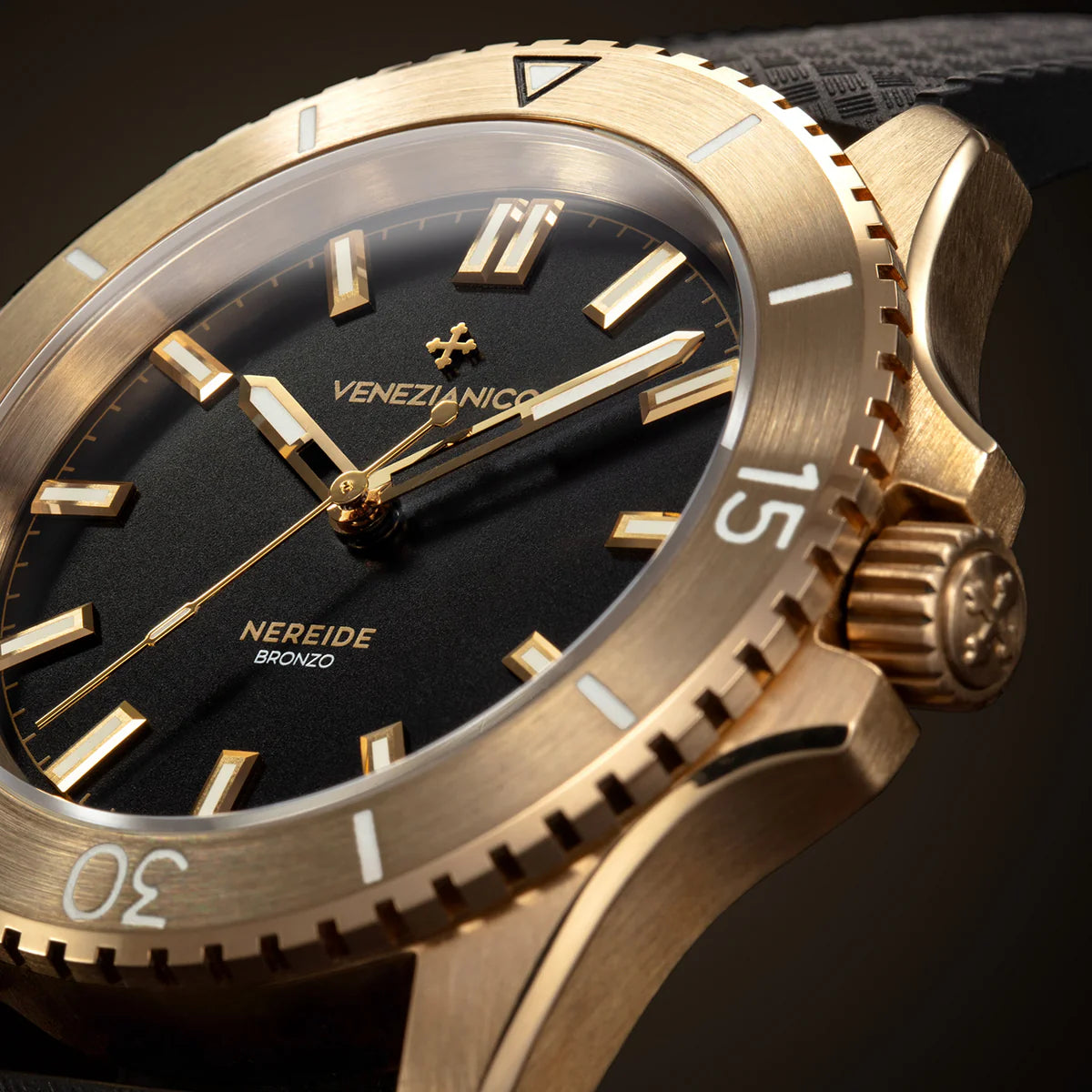 lateral nereide bronzo with tropic strap black